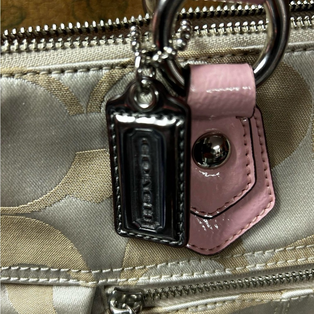 HOST PICKš„³Authentic Coach Poppy Shoulder Bag - Picture 3 of 10